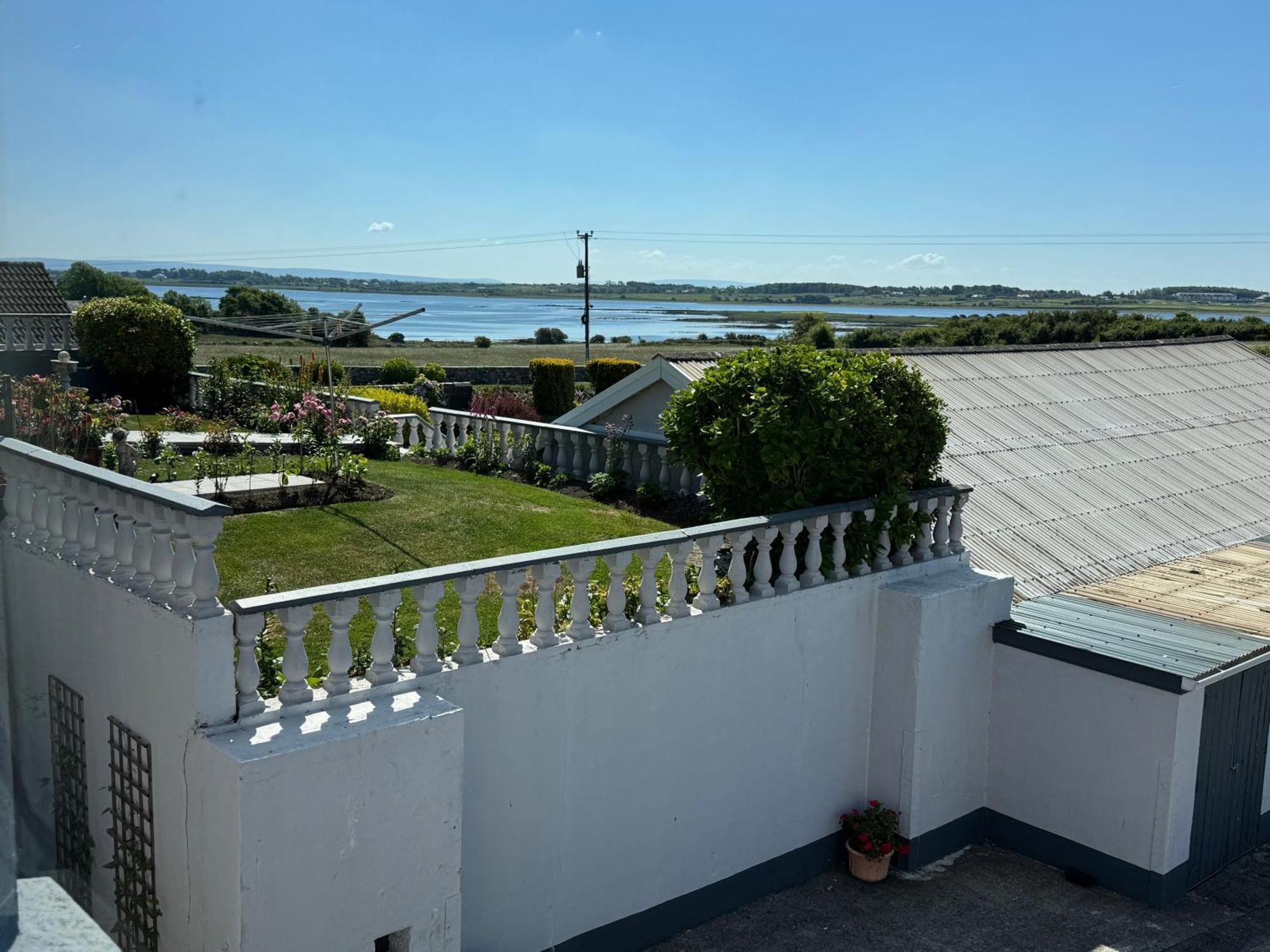 Seacrest B&B Galway Exterior photo